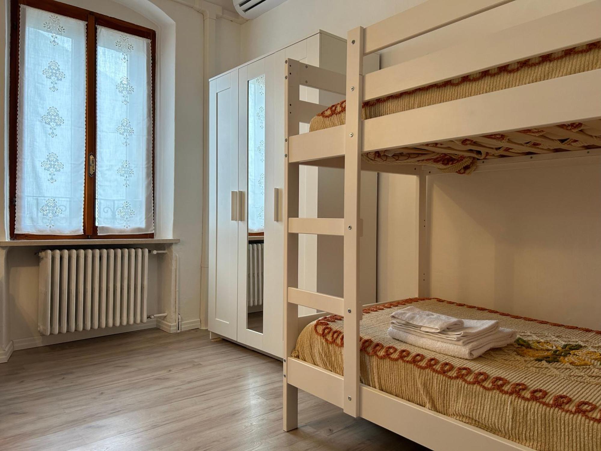 明乔河畔的瓦雷奇奥Casa Del Ciliegio别墅 外观 照片